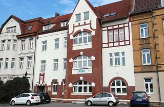 Wohnung mieten in Lindenstraße 28, 06749 Bitterfeld-Wolfen, Schöne 4-Raumwohnung im Dachgeschoss