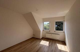 Wohnung mieten in Friedrich-Eck-Straße, 98693 Ilmenau, Freundliche und sanierte 2,5-Zimmer-DG-Wohnung in Ilmenau
