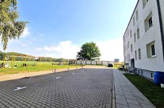 Garagen mieten in Deersheimer Straße 19a, 38835 Osterwieck, Außenstellplatz zu vermieten