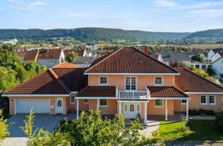 Villa kaufen in 92345 Dietfurt, Sonnenverwöhnte Eleganz – Villa mit vielseitiger Einliegerwohnung und mediterranem Charme