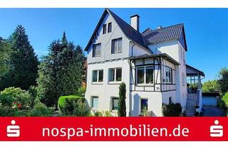 Villa kaufen in 24837 Schleswig, Charmante Stadtvilla mit großem und schön eingewachsenem Gartengrundstück