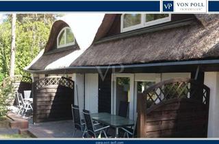 Haus kaufen in 17449 Karlshagen, Reetdach- Ferienhaushälfte, nur einen Sandkorn Wurf vom Strand entfernt...