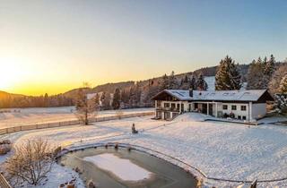 Villa kaufen in 87672 Roßhaupten, Architektur trifft Alpenpanorama – Villa mit Schlossblick im Allgäu