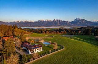 Villa kaufen in 87672 Roßhaupten, Architektur trifft Alpenpanorama – Villa mit Schlossblick im Allgäu