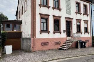 Anlageobjekt in 66557 Illingen, Charmantes Mehrfamilienhaus mit 3 Wohneinheiten in gepflegtem Altbau