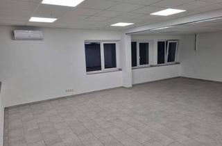 Immobilie mieten in Auf Der Ewert 10, 33154 Salzkotten, Moderne Gewerbefläche in Salzkotten – ideal für Büro, Verkauf, Ausstellung oder Kosmetik
