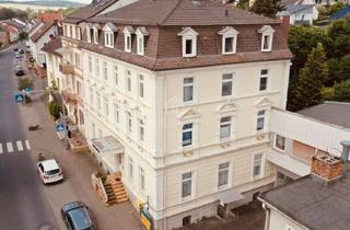 Wohnung kaufen in 36364 Bad Salzschlirf, Großzügige Altbauetage mit Stil – 4 Zimmer in charmanter Stadtvilla
