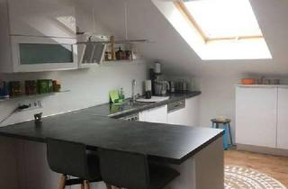 Wohnung mieten in Am Moos 56, 88316 Isny, Stilvolle, modernisierte 3-Zimmer-Dachgeschosswohnung mit Balkon und EBK in Isny im Allgäu