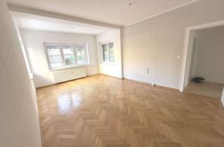 Mehrfamilienhaus kaufen in 13469 Lübars, Mehrfamilienhaus mit 3 Wohneinheiten - beide großen Einheiten bezugsfrei - Diskrete Vermarktung