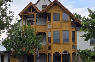 Haus kaufen in 34286 Spangenberg, Gepflegtes Zweifamilienhaus mit Wintergarten, zwei Balkonen & Garten - zentral in Spangenberg