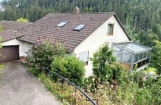 Einfamilienhaus kaufen in 72213 Altensteig, Altensteig - Freistehendes Einfamilienhaus mit Schloss- und Seeblick