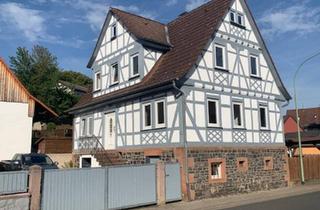 Haus kaufen in 63683 Ortenberg, Ortenberg - Top renoviertes Landhaus + Scheune mit viel Basalt + Sandstein.