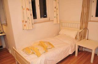 WG-Zimmer mieten in Drei-Tore-Str., 77815 Bühl, Zentrales,günstiges WG-Zimmer, Busstopp u. Parkplätze v. de. Haus, Unterstellmöglichkeiten
