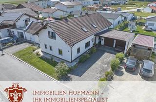 Haus kaufen in 94522 Wallersdorf, Zweifamilienhaus mit Charakter und doppeltem Potenzial! Sofort Einziehen und Sanieren!