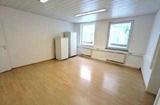 Gewerbeimmobilie kaufen in Ulmer Straße 30/1, 73728 Esslingen, Gut gelegene Gewerbeeinheit in Esslingen - 2 (Büro-)Räume mit Küche, Badezimmer und Kellerraum
