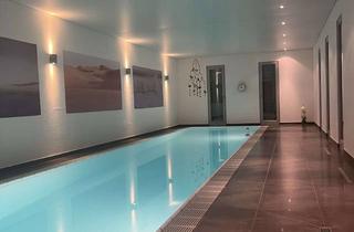 Einfamilienhaus kaufen in 30880 Laatzen, Hochwertiges Einfamilienhaus mit Schwimmbad, traumhaftem Garten und Garage