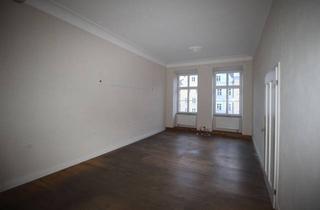 Büro zu mieten in Altstadt 70, 84028 Altstadt, Gewerberäume / Büro, Praxis, Kanzlei, mit Blick auf die Fußgängerzone!