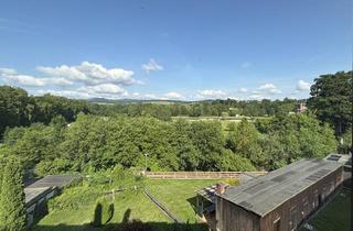 Wohnung kaufen in 95615 Marktredwitz, Renovierungsbedürftige 2-Zimmer-Eigentumswohnung in Marktredwitz mit Gartenanteil und schönen Blick über den Auenpark!