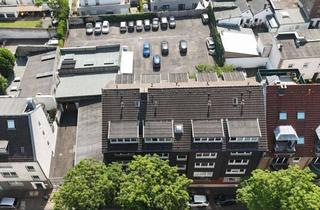 Wohnung kaufen in 50937 Sülz, Gemütliche 1-Zimmer-Dachgeschosswohnung mit Stellplatz in attraktiver Lage