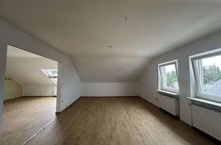 Wohnung mieten in Jägerstraße 4a, 68753 Waghäusel, Attraktive und sanierte 1-Zimmer-DG-Wohnung in Waghäusel-Kirrlach