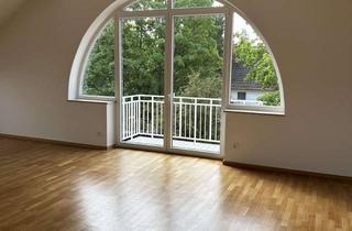 Wohnung mieten in Goldrautenweg, 81547 Untergiesing, Dachgeschosswohnung mit Balkon in München- Harlaching