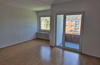Wohnung mieten in Schönböckener Straße, 23556 St. Lorenz Nord, Helle 2-Zimmer-Wohnung mit Balkon