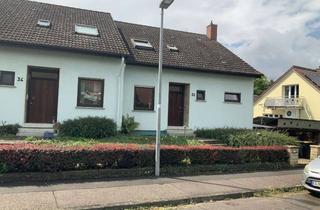 Haus mieten in Kirchstrasse 32, 73240 Wendlingen am Neckar, Preiswerte, vollst. renov. 5,5-Raum-DHH mit geh. Innenausst. + EBK in zentraler Lage m. 4,5 a Grunds