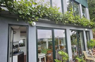 Immobilie mieten in 70597 Degerloch, Haus mit Panoramablick über ganz Stuttgart - Natur pur für Gartenliebhaber