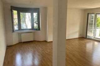 Wohnung kaufen in Brückenstraße 62, 33607 Innenstadt, Komfortabel und charmant geschnittene 2-Raum-Wohnung mit großem, überdachtem Süd-Balkon in Bielefeld