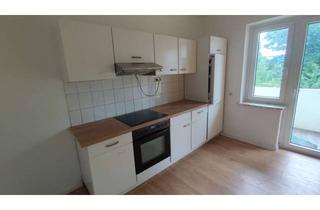 Wohnung mieten in Wilhelmstraße, 24534 Innenstadt, Charmante 2,5 Zimmer Wohnung mit Balkon in kleiner Woheinheit in Neumünster 1. OG