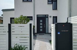 Doppelhaushälfte kaufen in Strehlener Str., 12621 Berlin, Wohnung im Stil Doppelhaushälfte, eigener Garten, Terrasse, Stellplatz, Gartenhaus, eigene Anlagentechnik