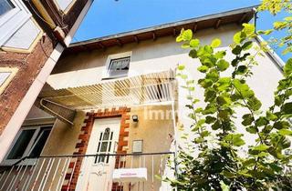 Haus kaufen in 34329 Nieste, 2 Einfamilienhäuser in gesuchter Wohnlage mit viel Potenzial zum Paketpreis