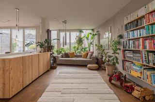 Wohnung kaufen in 10997 Berlin, Berlin - Exklusive Architekten-Maisonette mit großer Dachterrasse direkt an der Spree (OHNE MAKLER)
