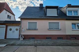 Doppelhaushälfte kaufen in 06406 Bernburg, Bernburg (Saale) - Haus mit Garten