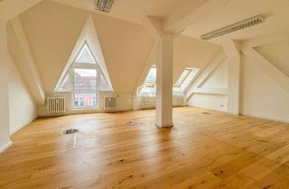 Wohnung kaufen in Niebuhrstraße 10, 10629 Charlottenburg, ATTRAKTIVE DACHGESCHOSSWOHNUNG | CHARLOTTENBURG | PROVISIONSFREI |