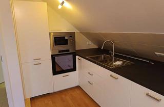 Wohnung mieten in Hirtenfeld, 85395 Wolfersdorf, Ansprechende renovierte 3-Zimmer-Dachgeschosswohnung mit geh. Innenausstattung