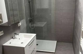 Wohnung mieten in Kurt-Schumacher-Straße 29, 93049 Westenviertel, Neu sanierte 3,5-Zimmer-Wohnung mit Garten, Balkon und EBK in Regensburg West nahe Park
