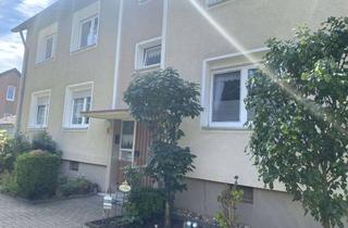 Wohnung mieten in Lohrheidestraße 147, 44866 Wattenscheid-Mitte, Exklusive 3-Raum-Wohnung mit Balkon in Bochum