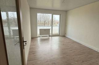 Wohnung mieten in Am Anger 15a, 06386 Wulfen, Lichtdurchflutete 4 Zimmerwohnung mit Balkon zu vermieten