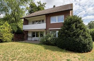 Haus kaufen in 33334 Gütersloh, Mehr Raum für Ihre Ideen – Familiendomizil mit Potenzial in Isselhorst