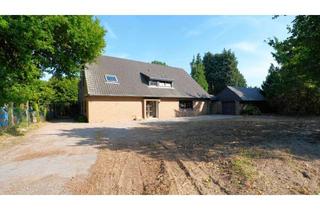 Einfamilienhaus kaufen in Alte Bahn 132, 47551 Bedburg-Hau, Handwerker gefragt!! Freistehendes Einfamilienhaus in schöner Lage am Feld.