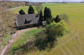 Einfamilienhaus kaufen in Alte Bahn 132, 47551 Bedburg-Hau, Handwerker gefragt!! Freistehendes Einfamilienhaus in schöner Lage am Feld.