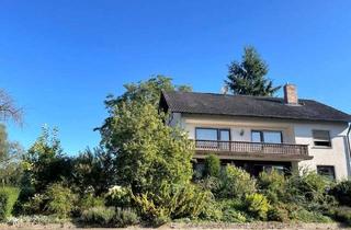 Mehrfamilienhaus kaufen in 96132 Schlüsselfeld, Geräumiges Ein- bis Mehrfamilienhaus mit großem Grundstück!