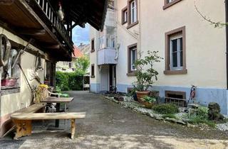 Mehrfamilienhaus kaufen in 79199 Kirchzarten, Liebhaber Immobilie - Historisches Mehrfamilienhaus