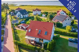 Haus kaufen in 18356 Fuhlendorf, Den Bodden im Blick - Spannende Immobilie in Toplage