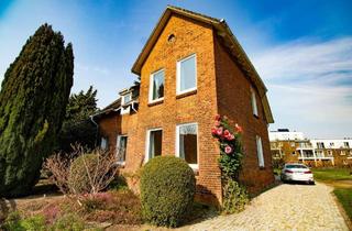 Villa kaufen in Teichstraße, 21465 Wentorf, Wundervolle kleine Villa mit traumhaften Garten - komplett saniert!