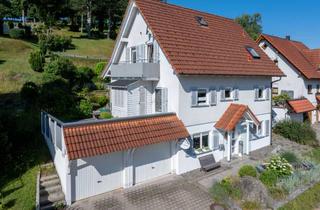 Einfamilienhaus kaufen in Mozartstraße, 78136 Schonach, Geräumiges, vollst. renoviertes 8-Zimmer-Einfamilienhaus mit geh. Innenausstattung