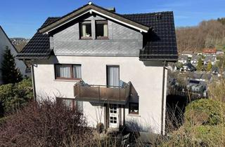 Haus kaufen in Zum Himmlischen Seifen 25, 57462 Olpe, Zweifamilienhaus mit Einliegerwohnung im Keller