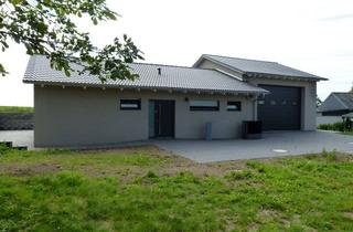 Haus kaufen in Hauptstraße 35, 54687 Arzfeld, Bungalow incl Grundstück bezugsfertig. In Jucken nahe Grenze zu Luxemburg