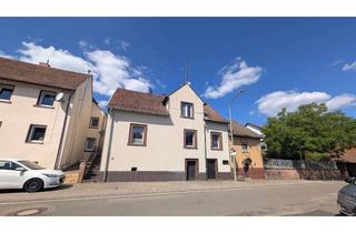 Einfamilienhaus kaufen in 66917 Wallhalben, Von Grund auf erneuern – Einfamilienhaus mit Charakter wartet auf frische Ideen